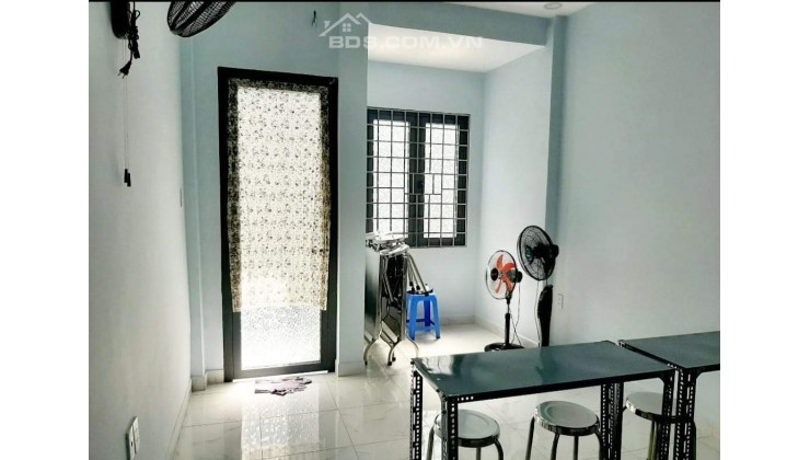 Nhà Đẹp Ở Ngay Âu Cơ, Tân Bình, 42m2, Ngay Đại Học Văn Hiến, Chỉ 3 Tỷ 88